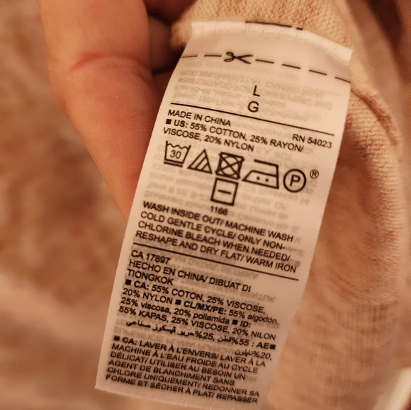 Peachy Old Navy lightweight cardigan. Sz M - Picture 3 of 3